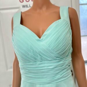 Elegant Mint Green Pleated Dress